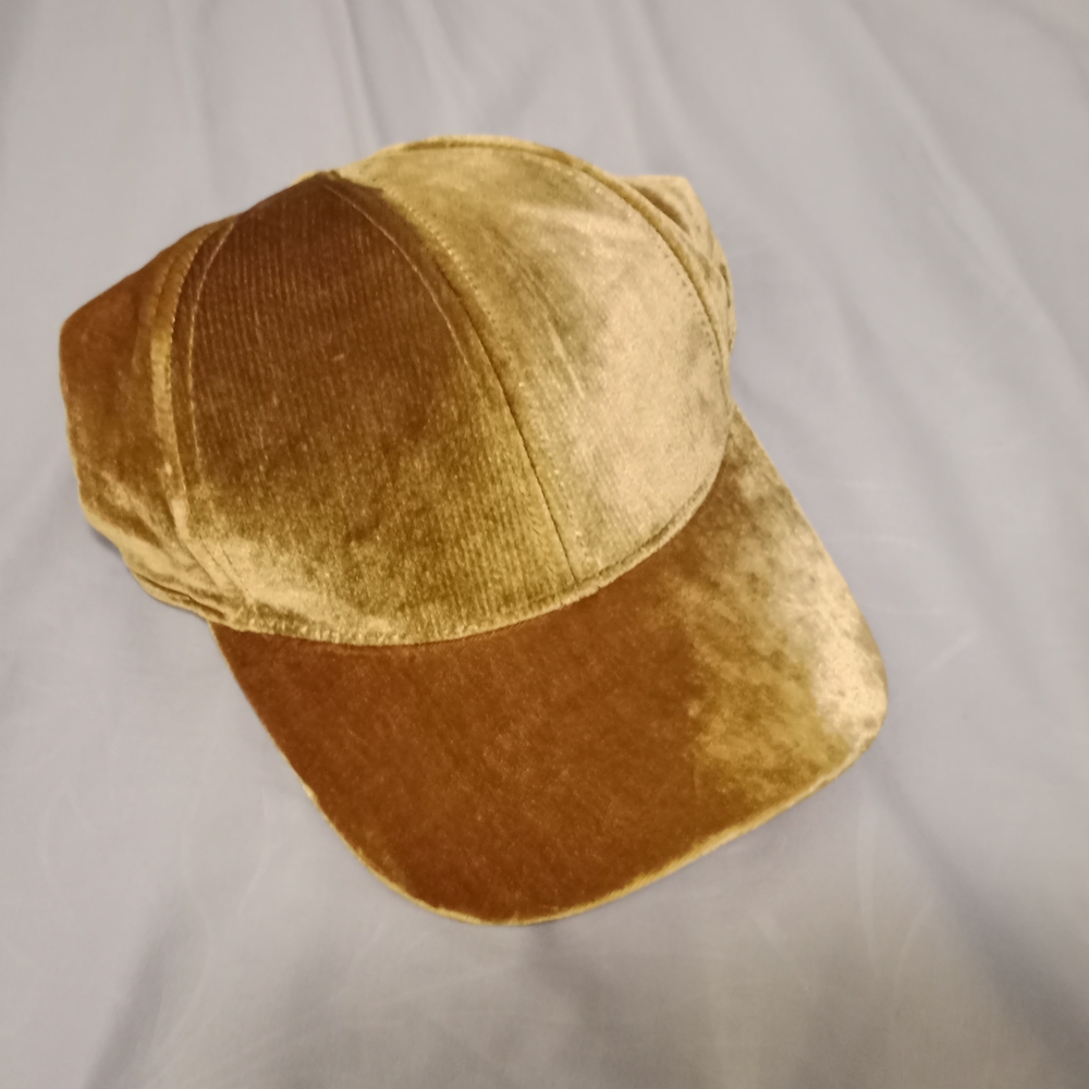 Wilfred Gold Velvet Cap